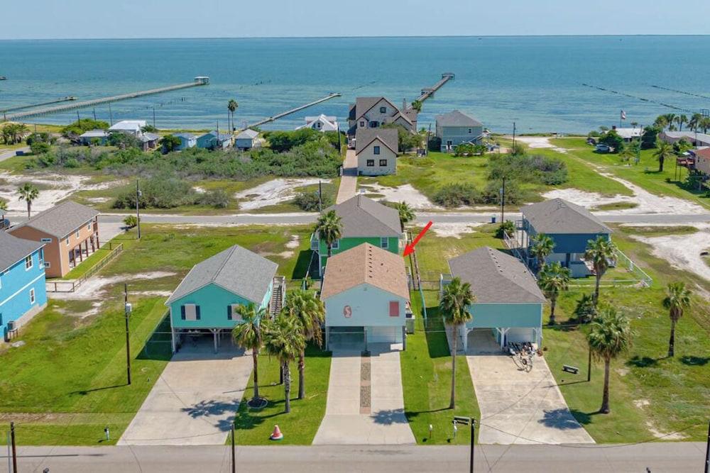 Sandy Pants Beach House by Miss Kitty’s