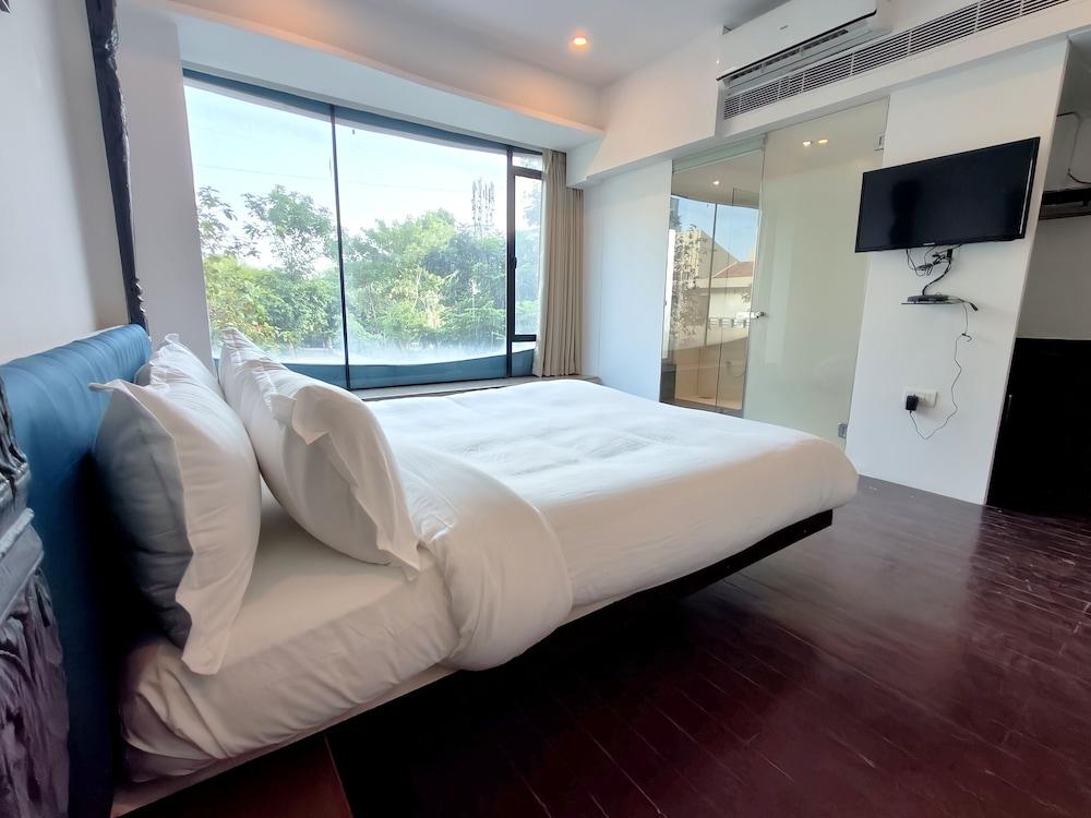 The Sky Imperial Hotel Yahvi