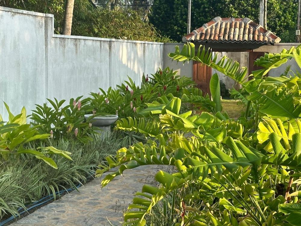 IF Villa in Unawatuna