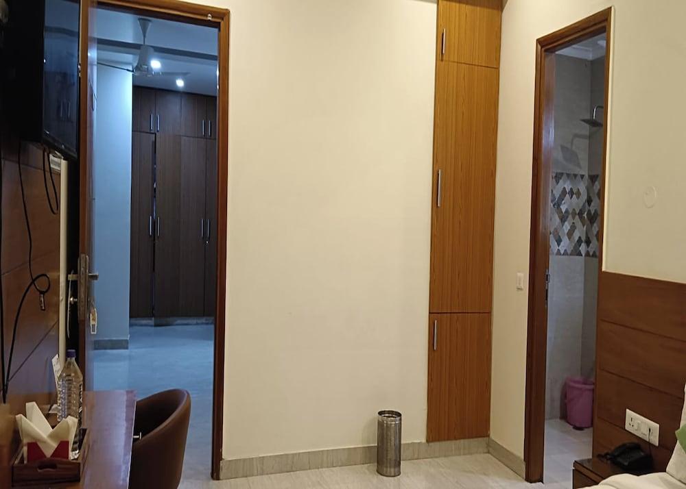 The Aroma Residency near The Medanta, The Medicity, Gurgaon