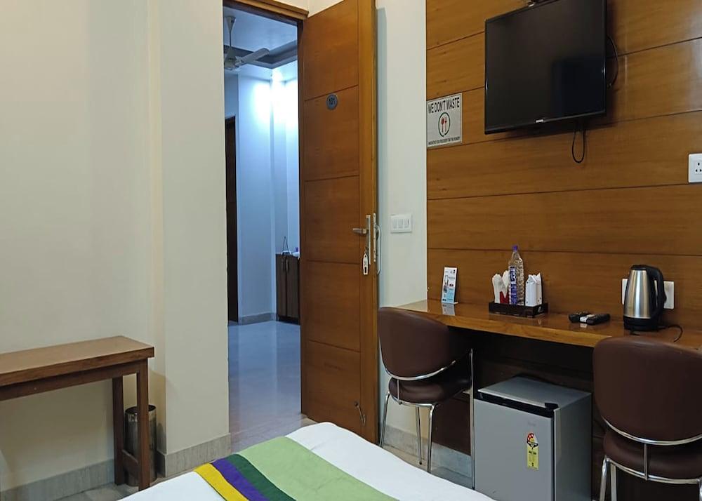 The Aroma Residency near The Medanta, The Medicity, Gurgaon