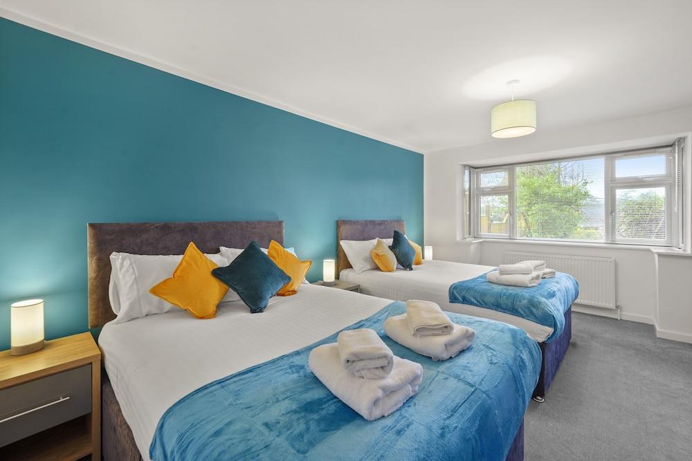 Beautiful 2 Bed Flat in Barnet