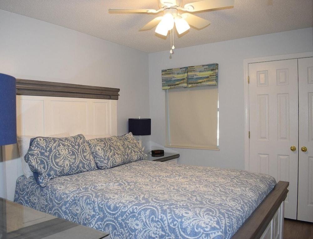 Ashworth 1305 4 Bedroom Condo