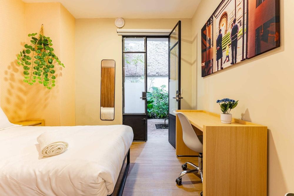 Casa Danubio Reforma by VH