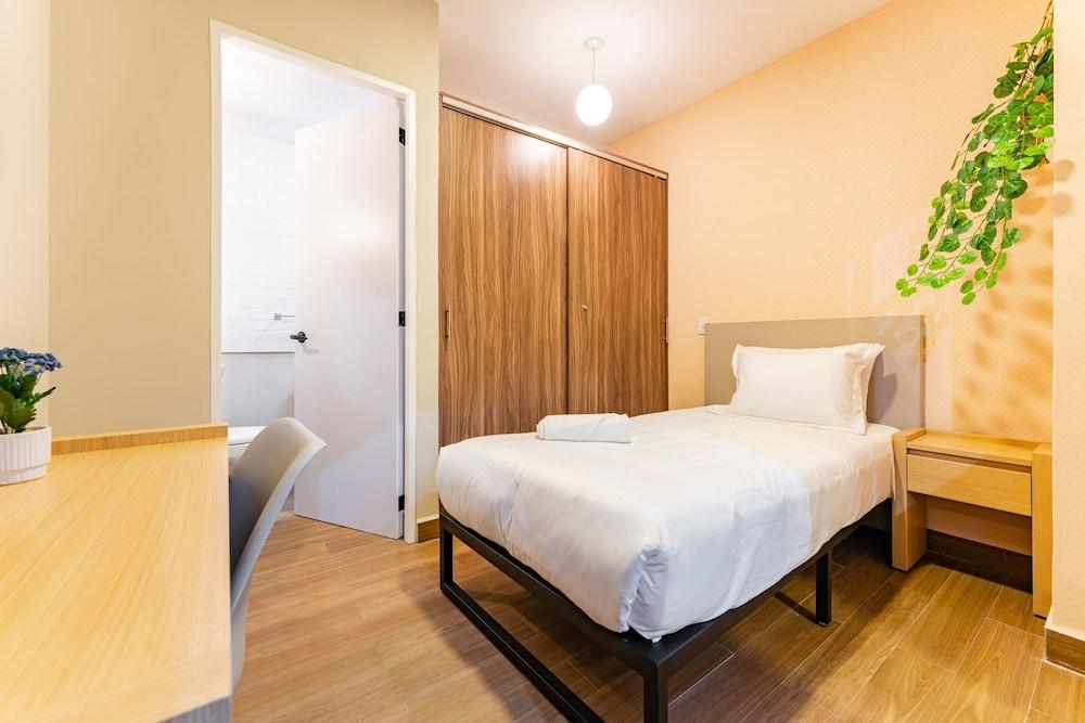 Casa Danubio Reforma by VH