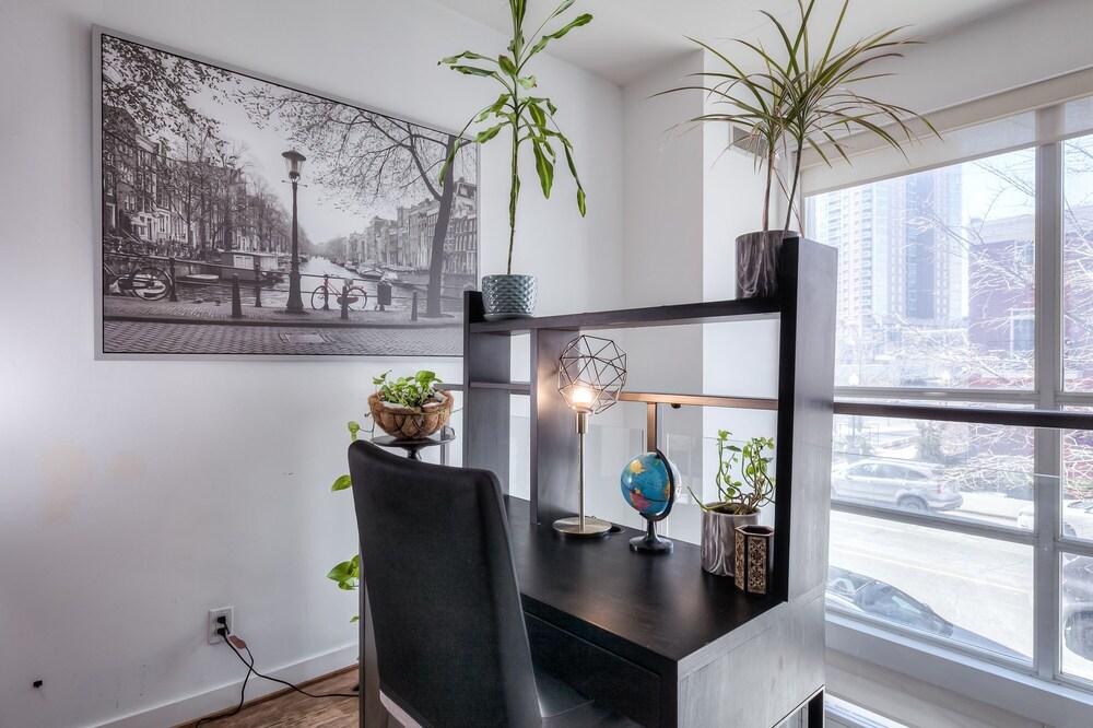 1 Shaw St Loft Suites