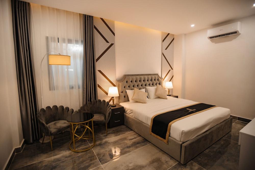 Riverside Boutique Hotel