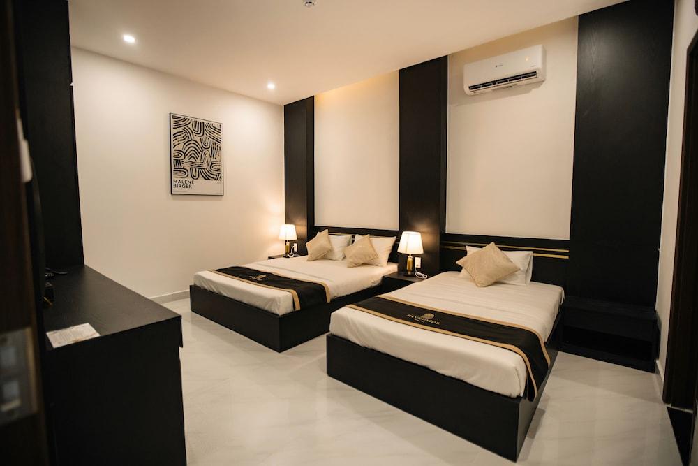 Riverside Boutique Hotel