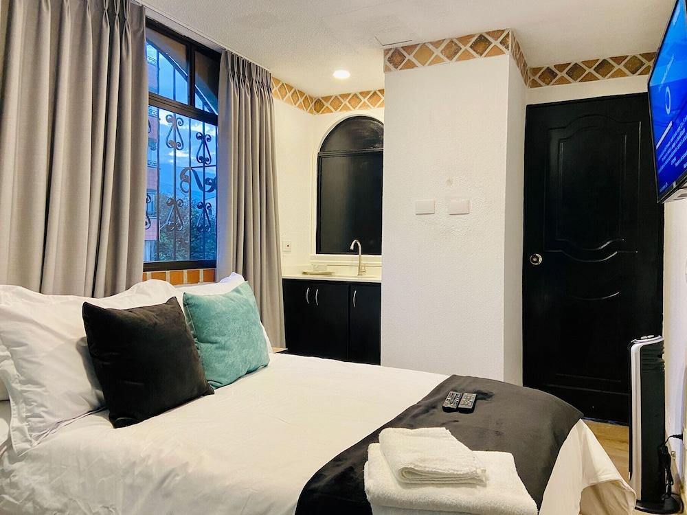 Casa Santafe - Coliving Hotel