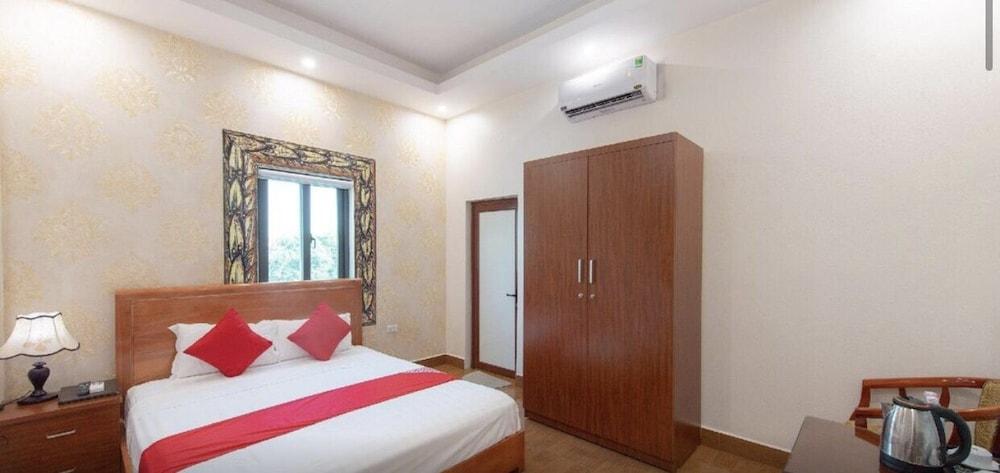 Luxury Airport Hotel & Travel