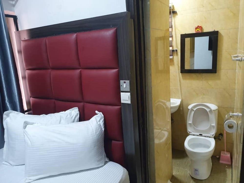 4th Apartment and Suites