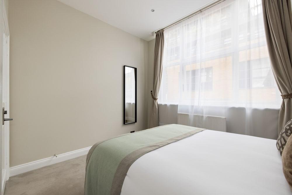 Avari Apartments - Hatton Collection