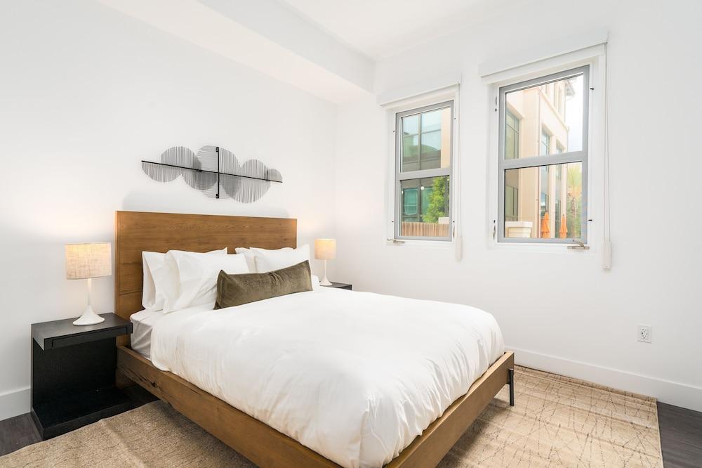 Mint House – Menlo Park