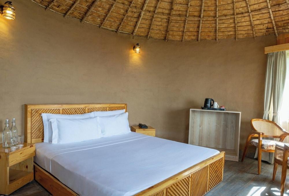 Aotel Pangot (Formerly Royal Cliff)