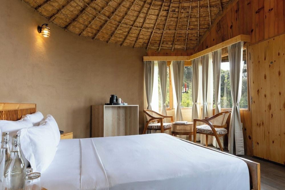 Aotel Pangot (Formerly Royal Cliff)