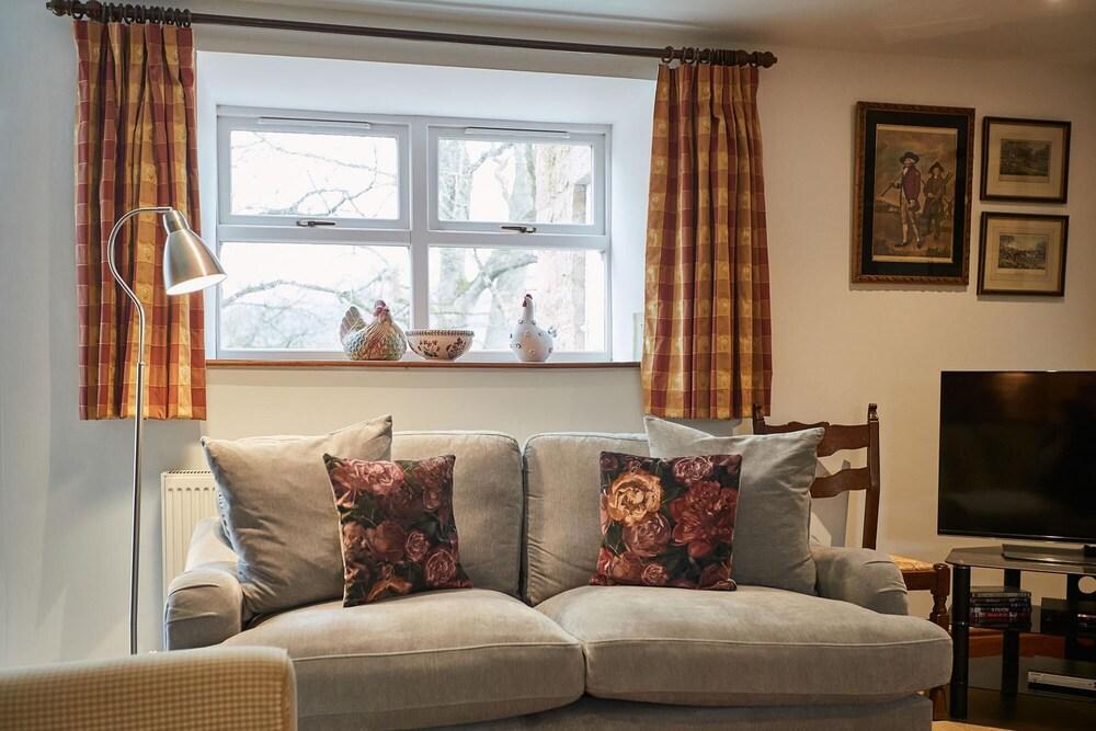 Host Stay Dairy Cottage