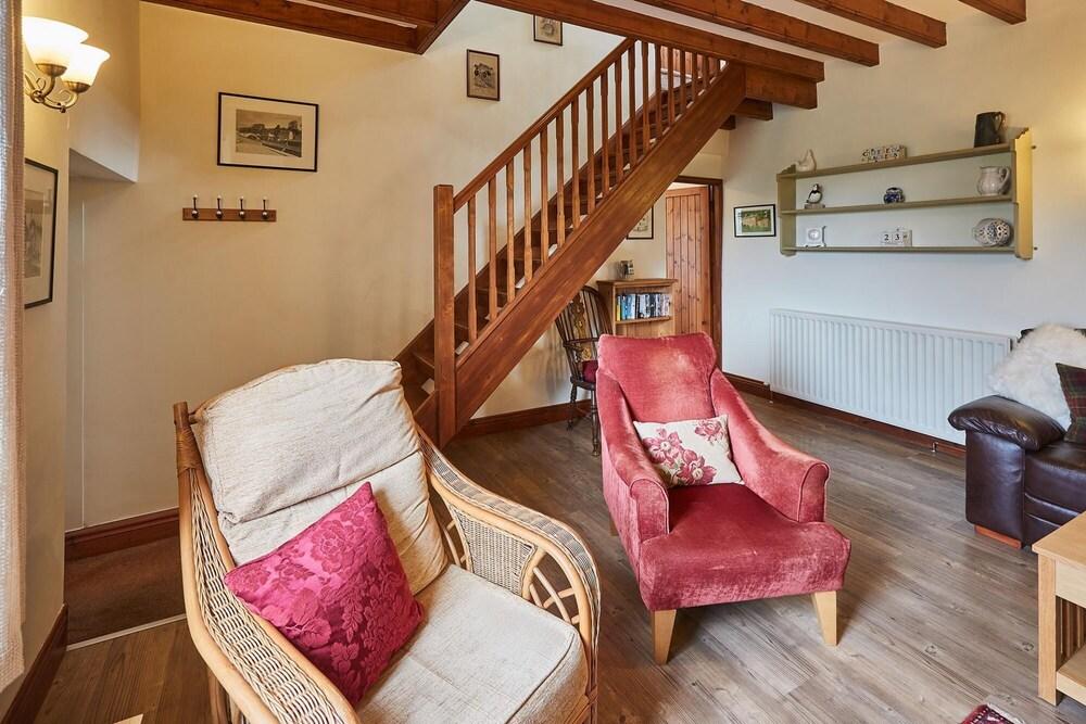 Host Stay Wodencroft Cottage