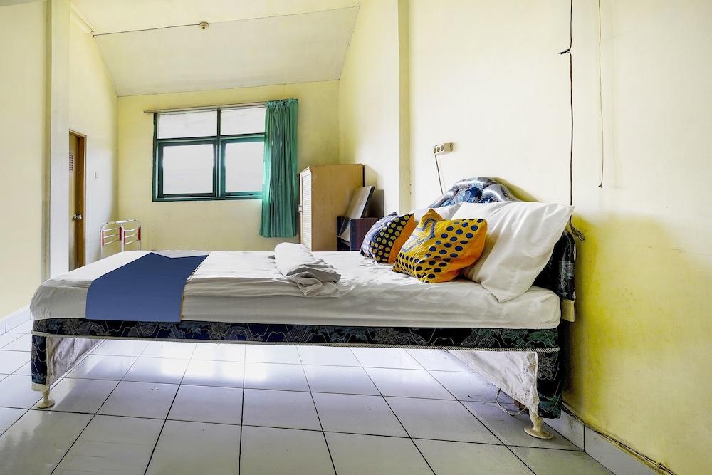 Hotel O Wisma Lec Syariah