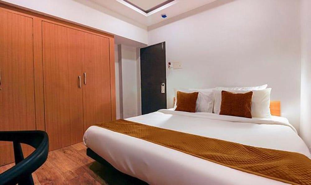 Fabhotel Mallikarjun Residency