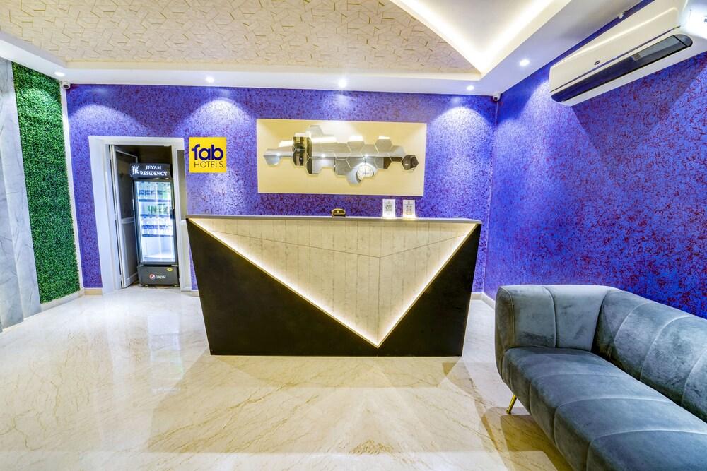Fabhotel Jr Residency