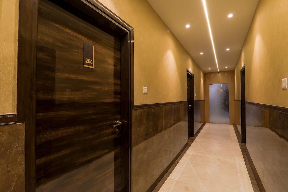 Fabhotel Maya Crystal