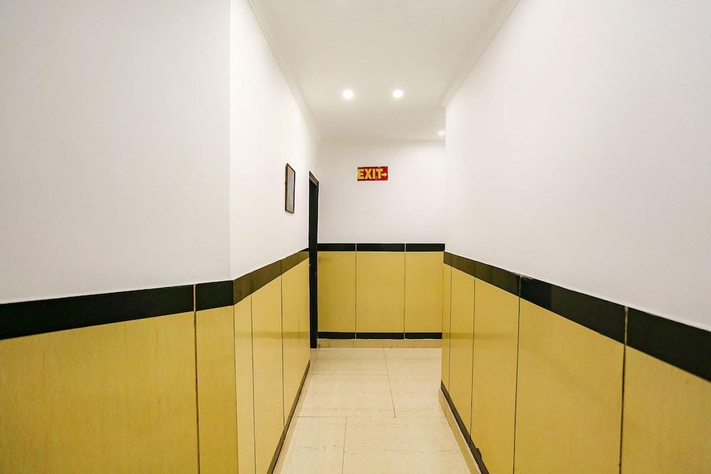 FabExpress Lloyd House