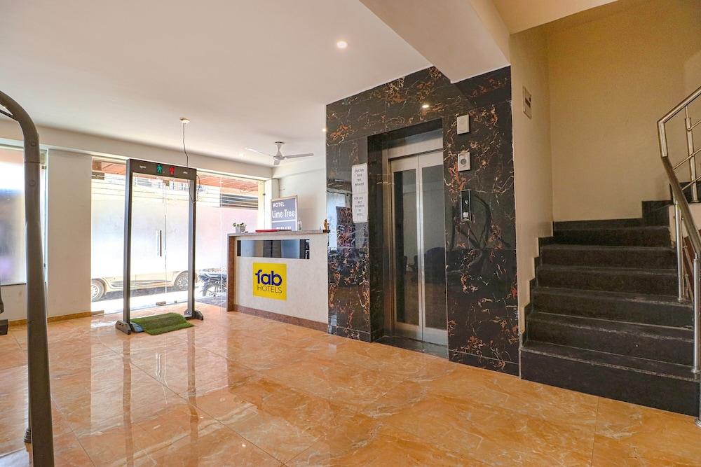 Fabhotel Lime Tree