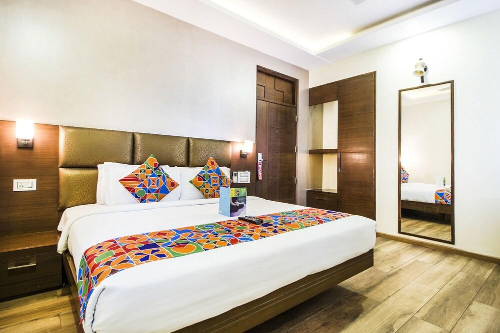 Fabhotel Royal Plaza