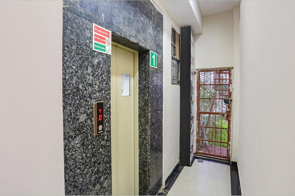 Fabhotel Season Park 2