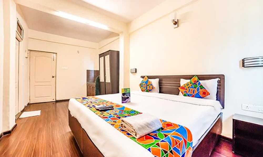 FabHotel East Field Homes