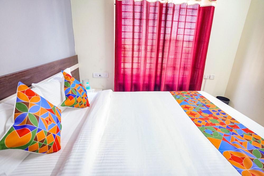 Via Town Space Apartment