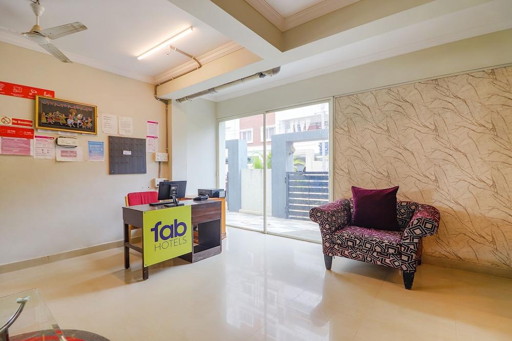 Fabhotel Srisai Hill View