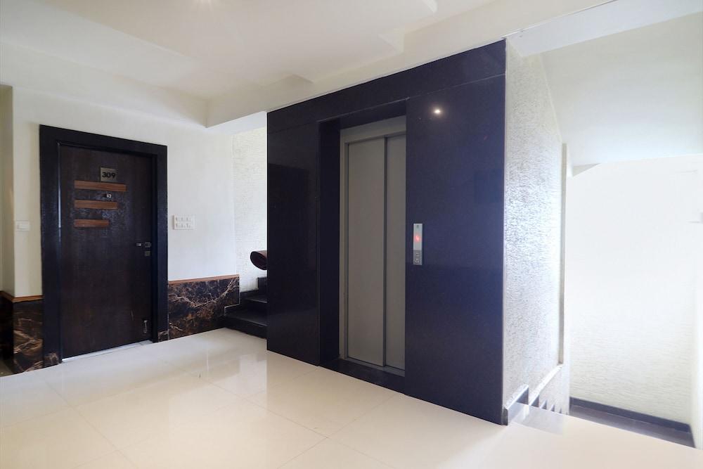 Fabhotel Nera Regency