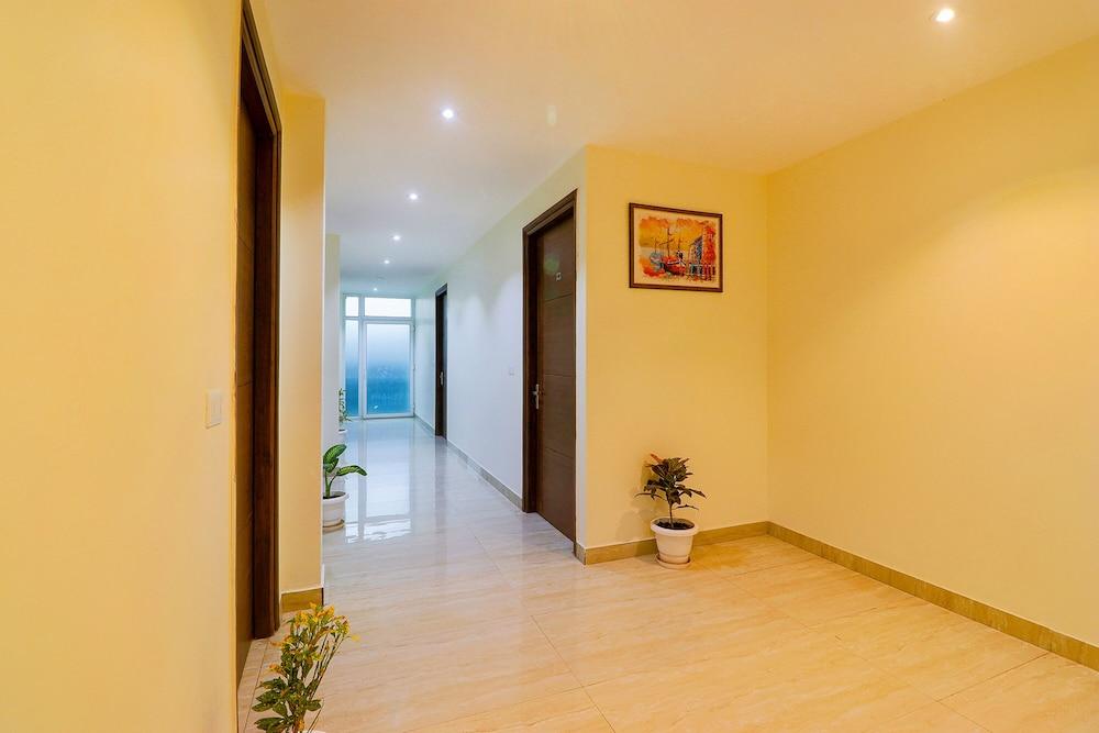 Fabhotel The Premium Suits