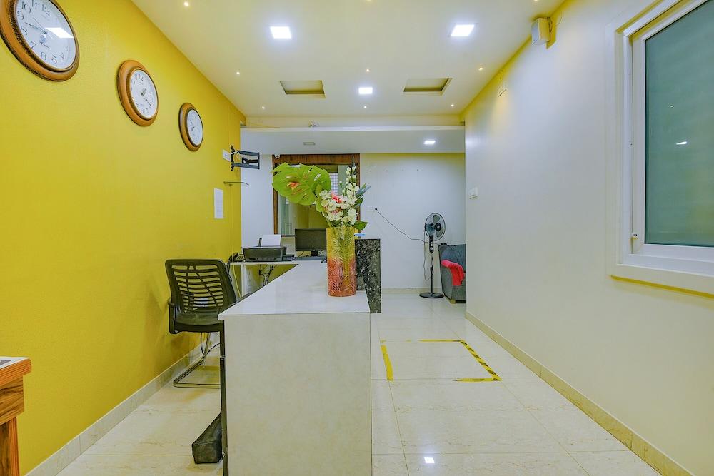 Fabhotel Purple Suites Inn