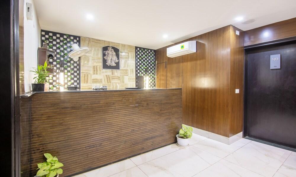 Itsy Hotels NV, Sushant Lok