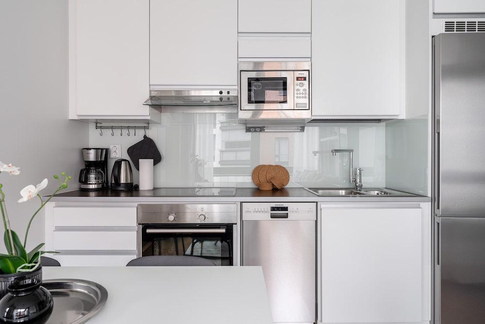 Modern 1BR Apt next to Lake Pyhäjärvi