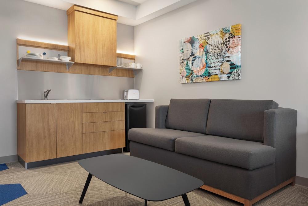 Microtel by Wyndham Lachute