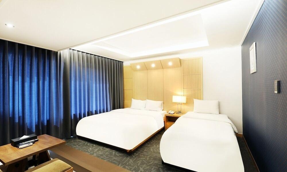 Incheon Dubai Tourist Hotel