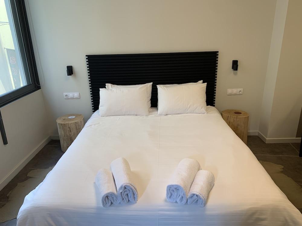 M17 Studios & Suites