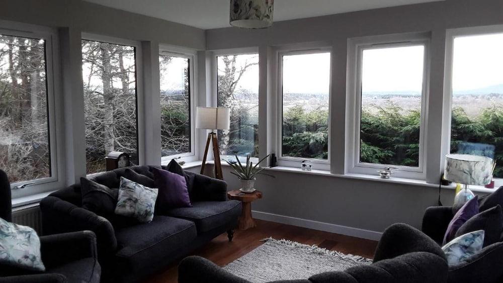 Amazing Cottage With Indoor Private Pool