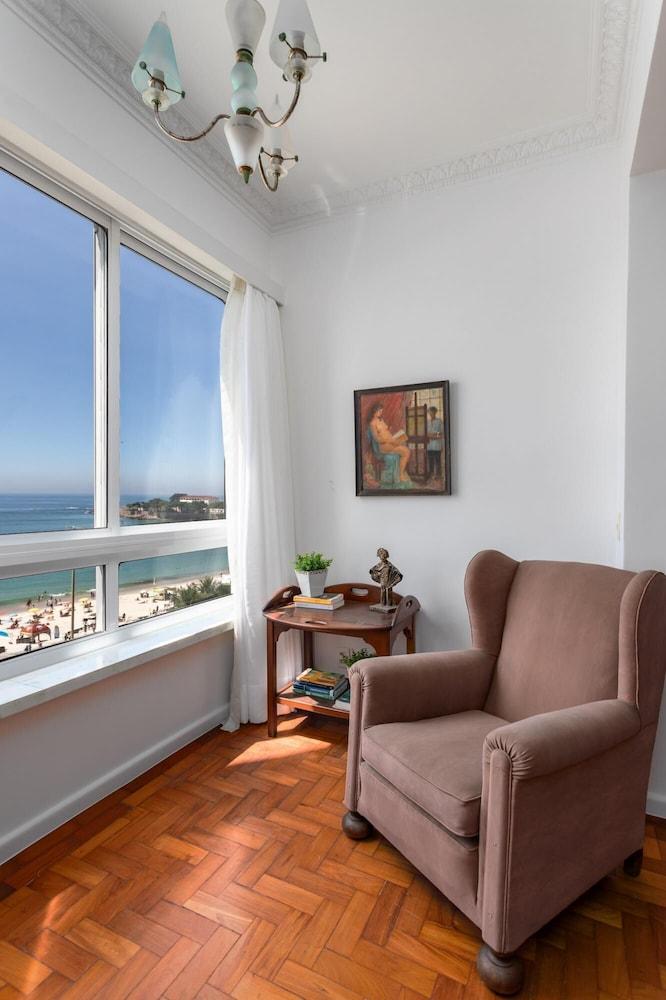 A 2 Minutos de la Playa de Copacabana A801