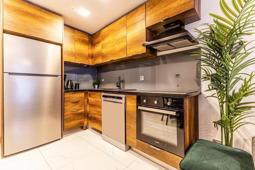 Chic Fully Furnished Modern Flat in Sisli