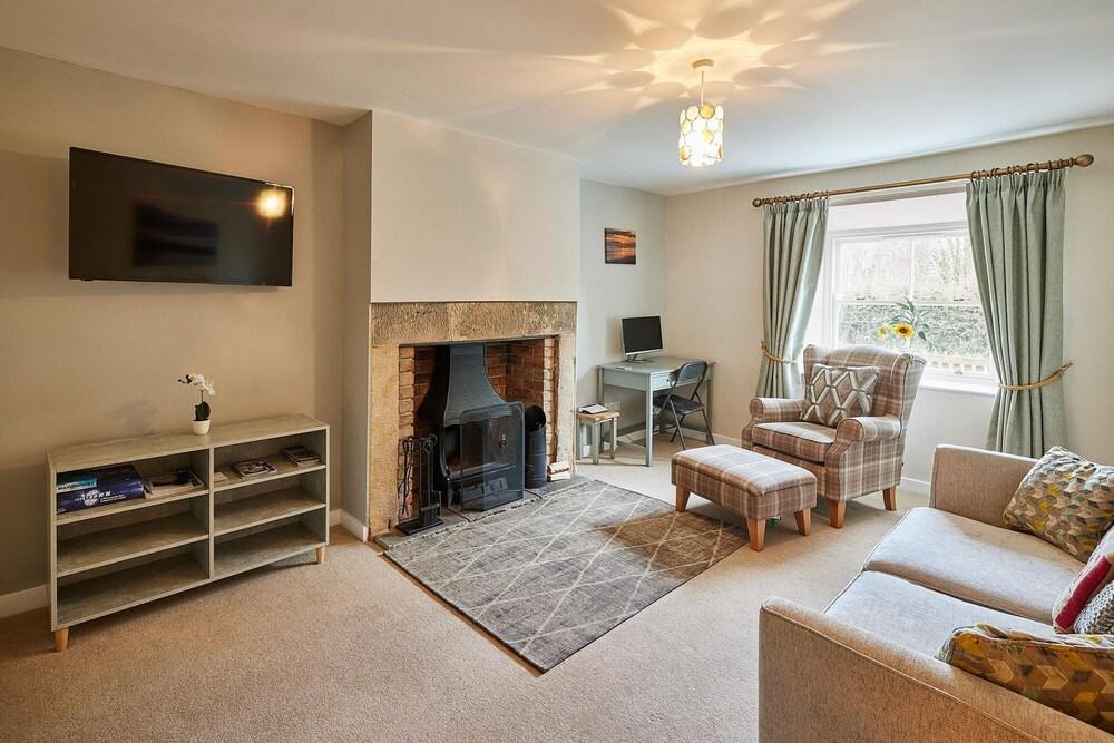 Host Stay Melody s Cottage