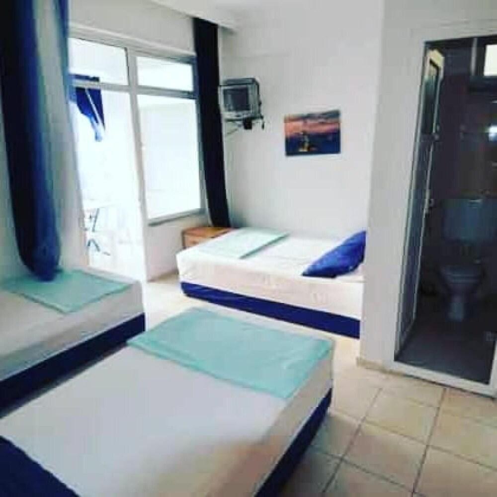 Convenient Studio Flat Near Beach in Avsa Island