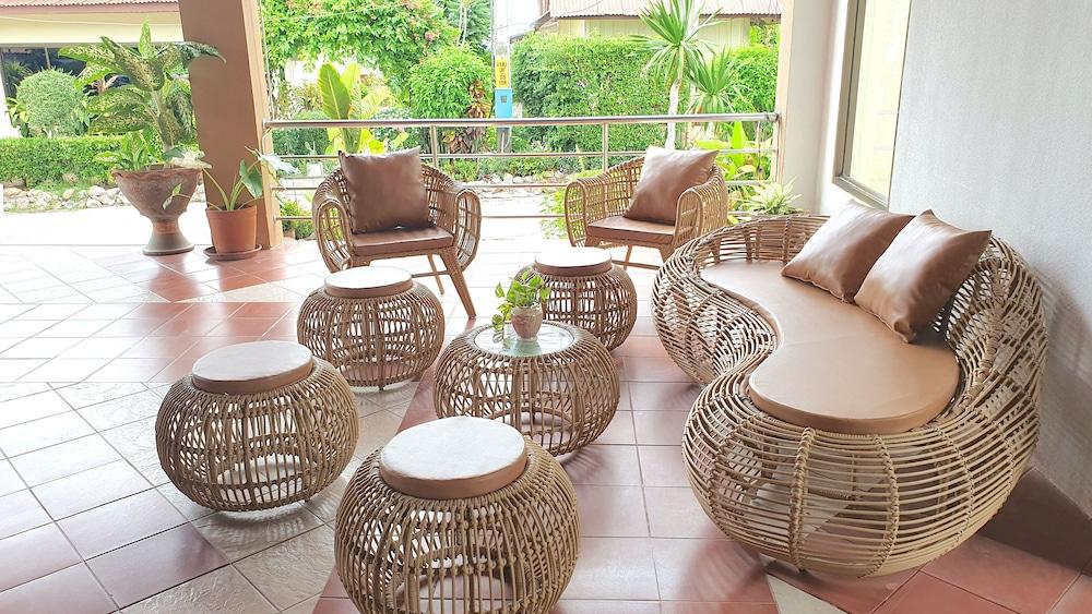 Smile Samui Chaweng Beach Front Resort