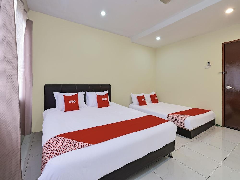 OYO 90765 Hotel Bajet Pulai