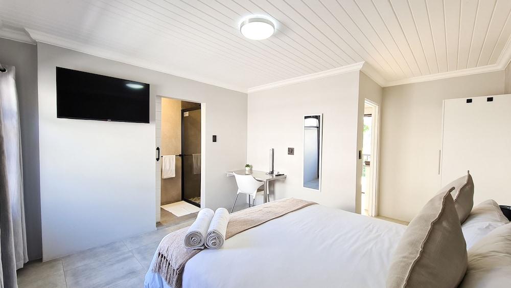 Vincent Valley Lodge