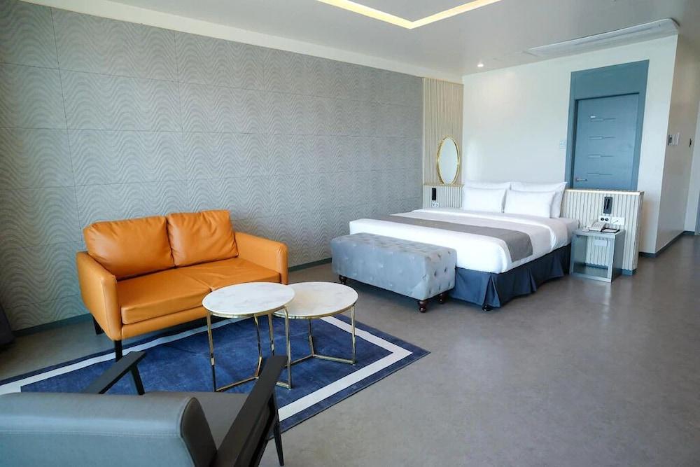 Cube9 Resort and Spa