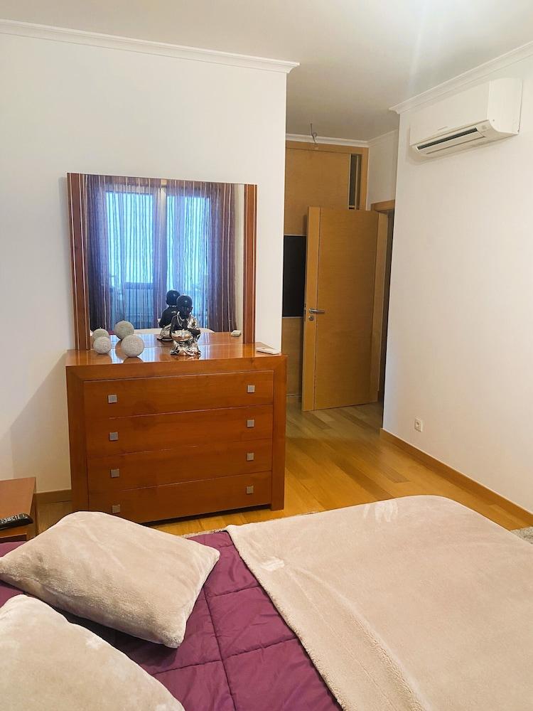 3 Bedroom Flat Aguiar